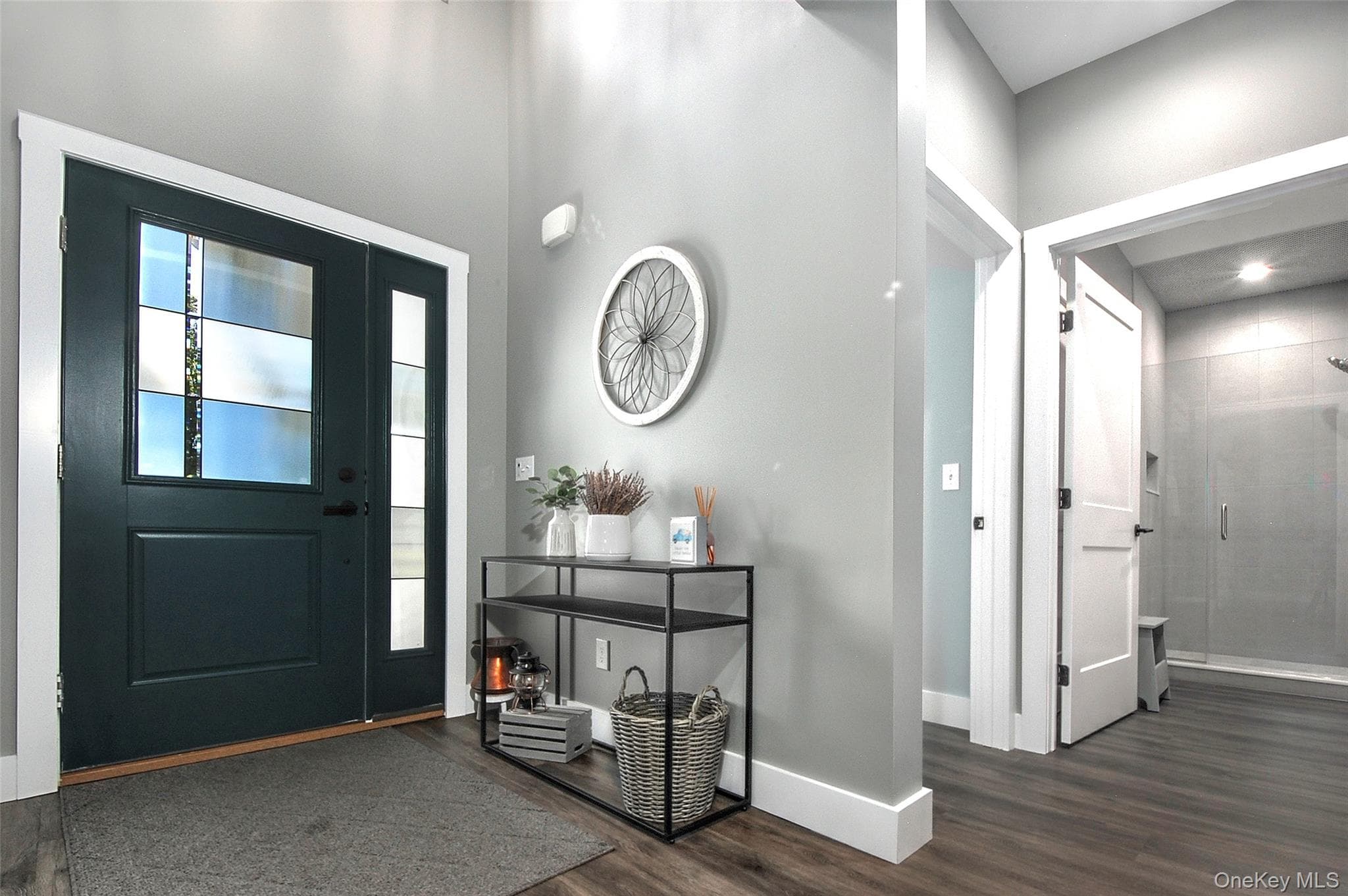 221 Maple Avenue thumbnail 4