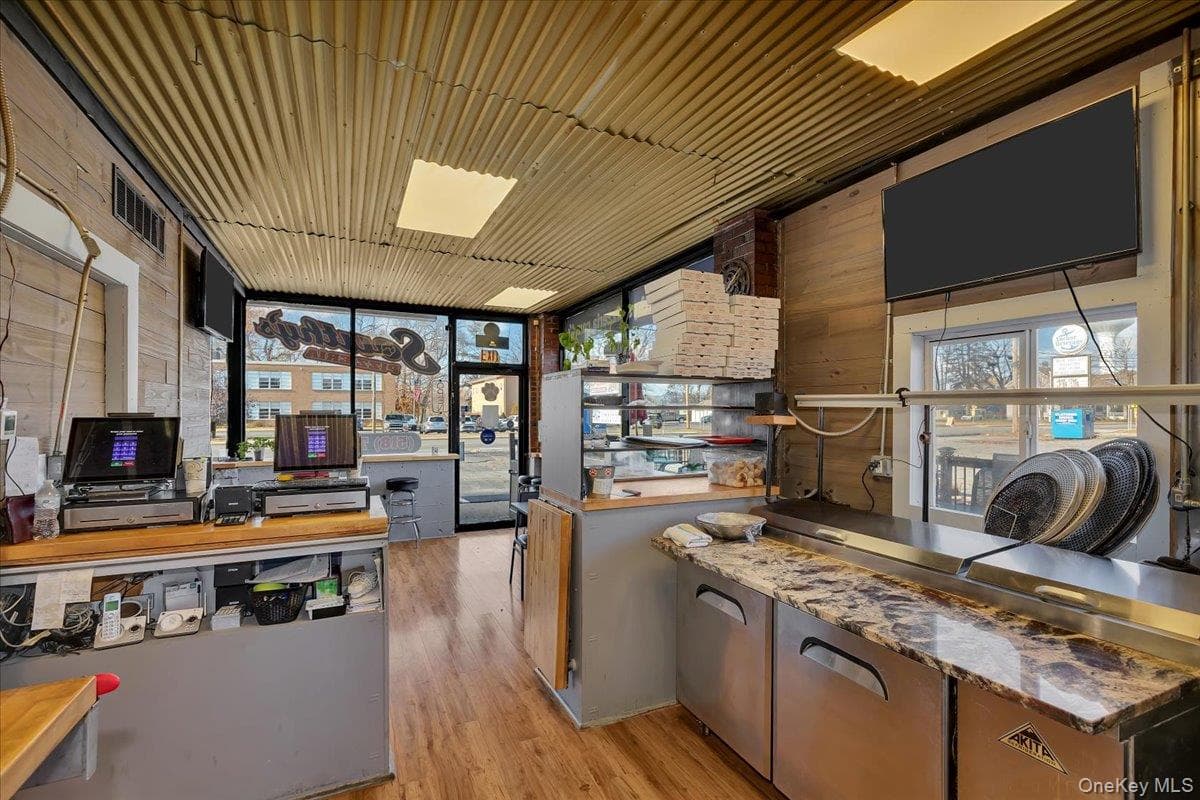75 Saratoga Avenue thumbnail 11