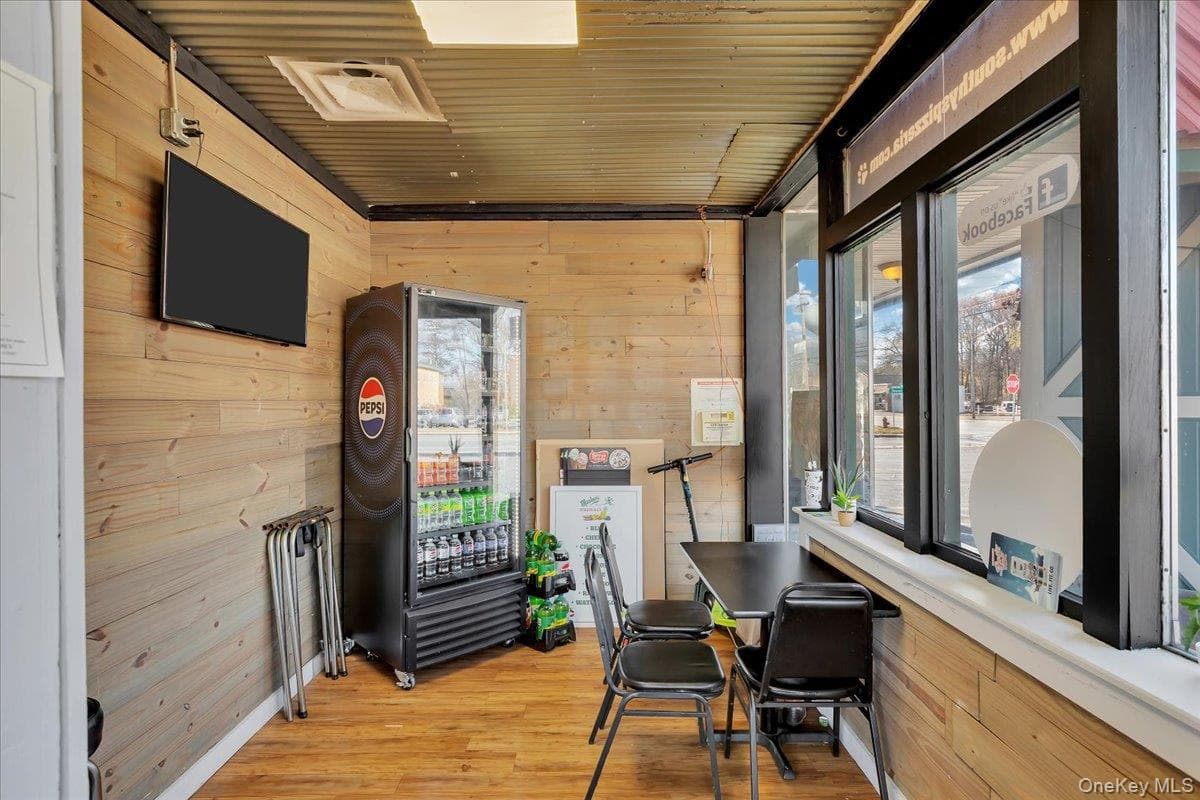75 Saratoga Avenue thumbnail 7