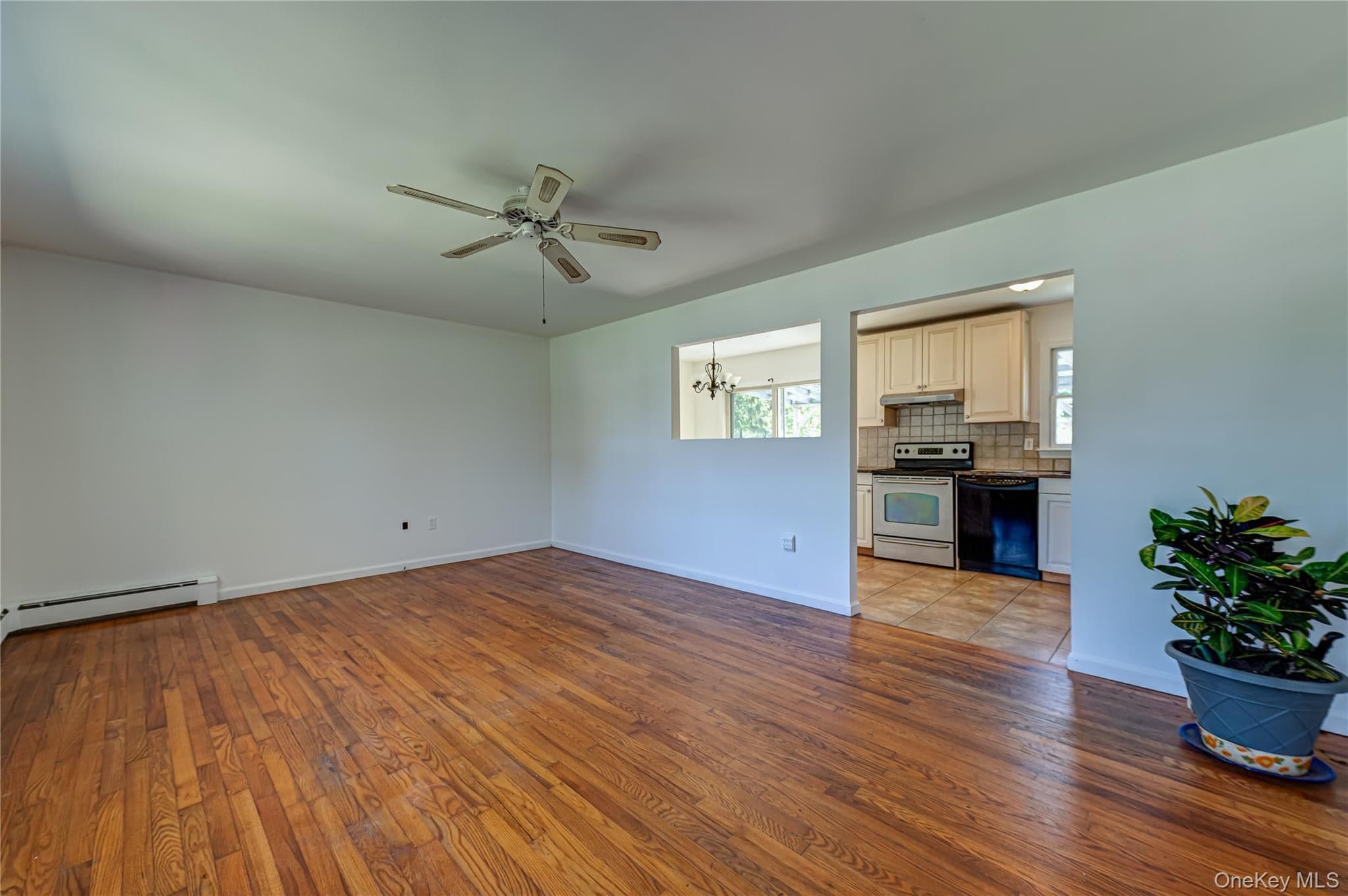 6200 New Suffolk Avenue thumbnail 11