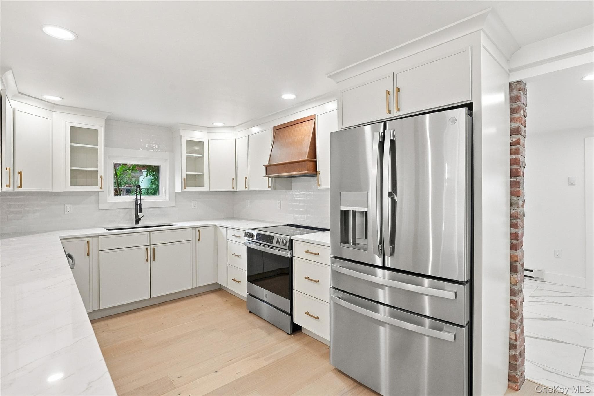 20 Division Street thumbnail 22