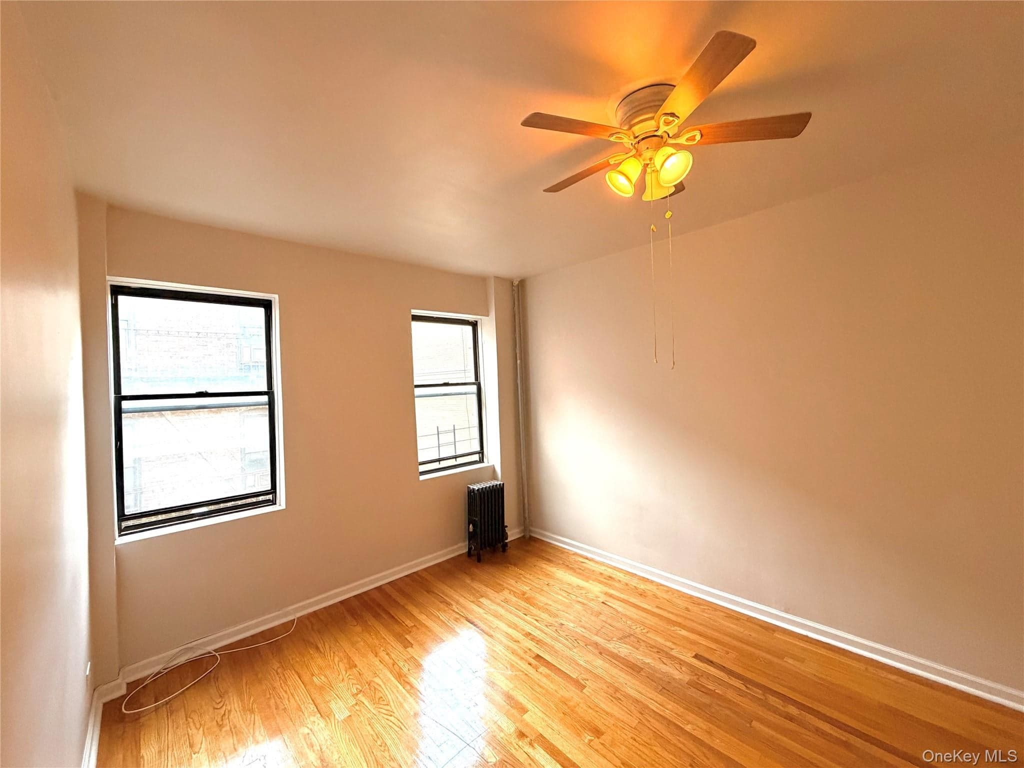 70-35 Broadway Unit: C19 thumbnail 2