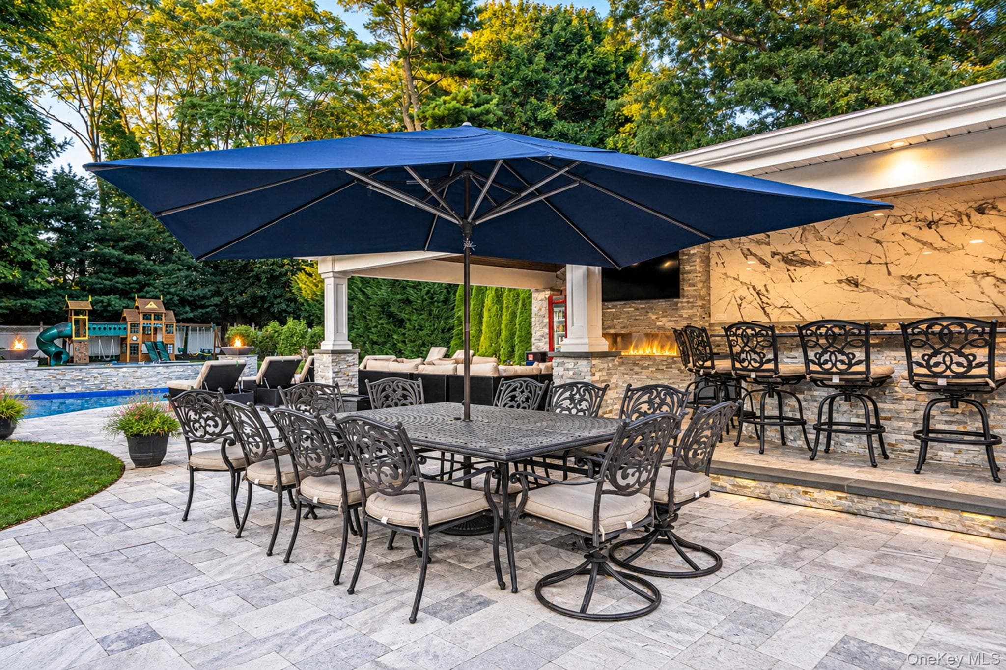 4 Crystal Brook Court thumbnail 36