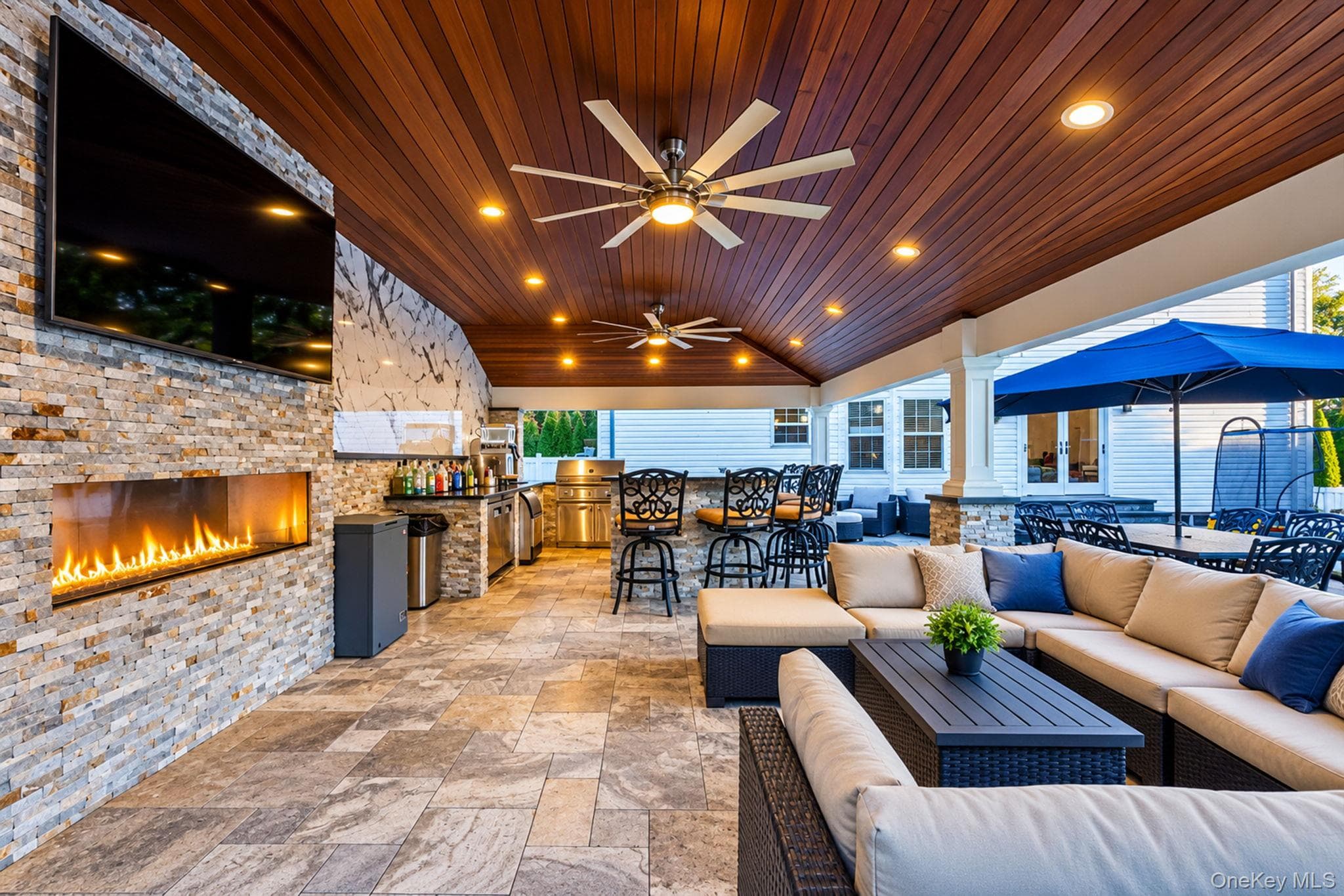 4 Crystal Brook Court thumbnail 34