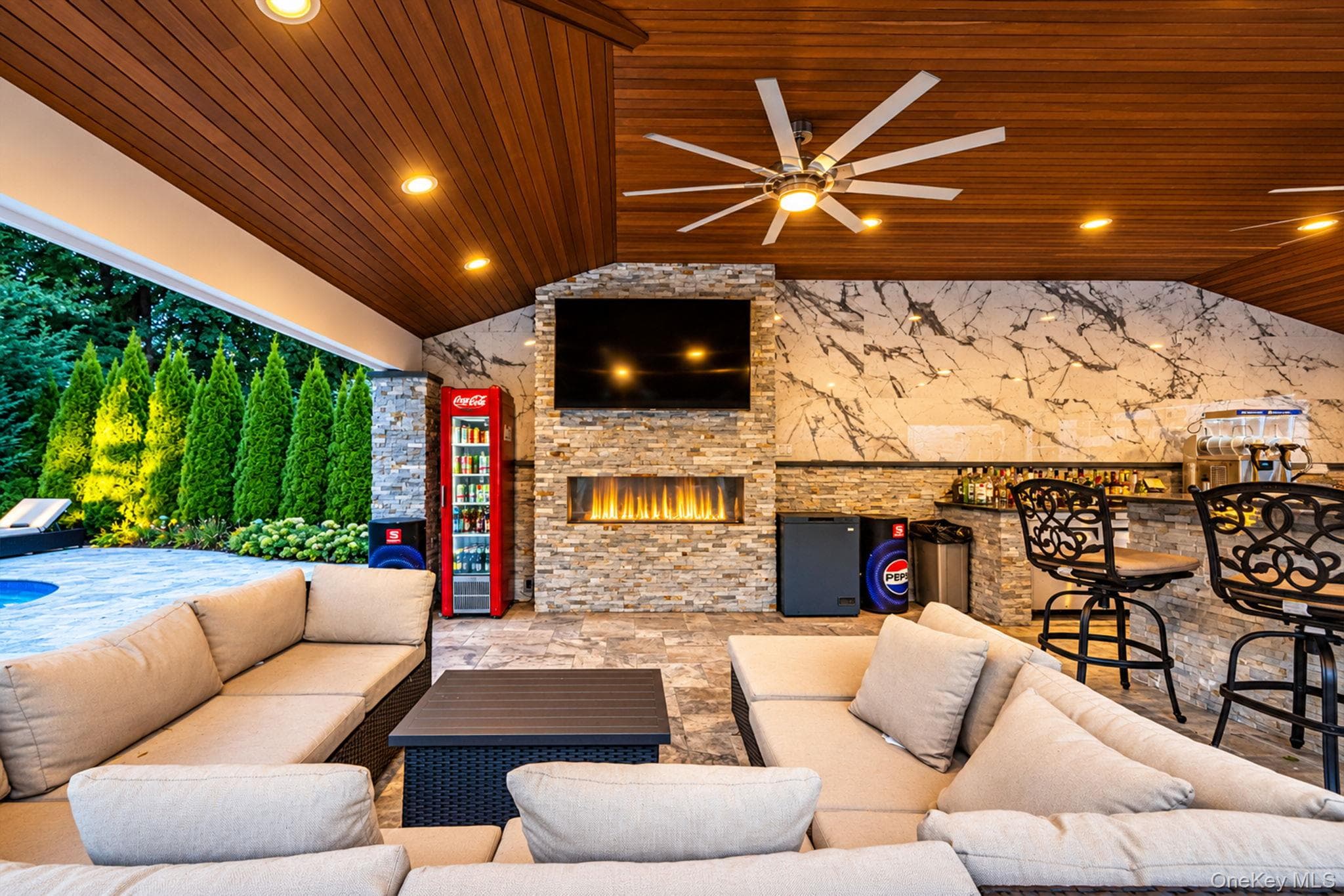 4 Crystal Brook Court thumbnail 33