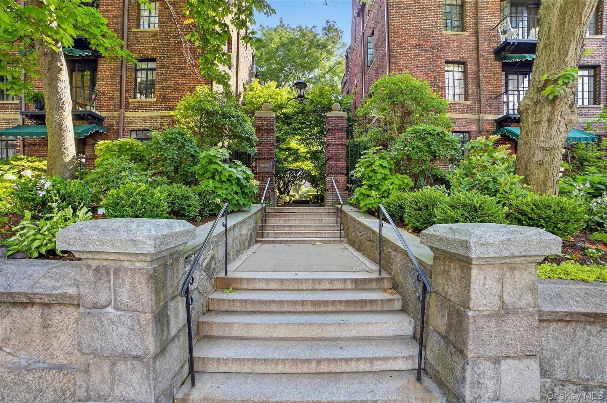 20 N Broadway Unit: A304 thumbnail 3