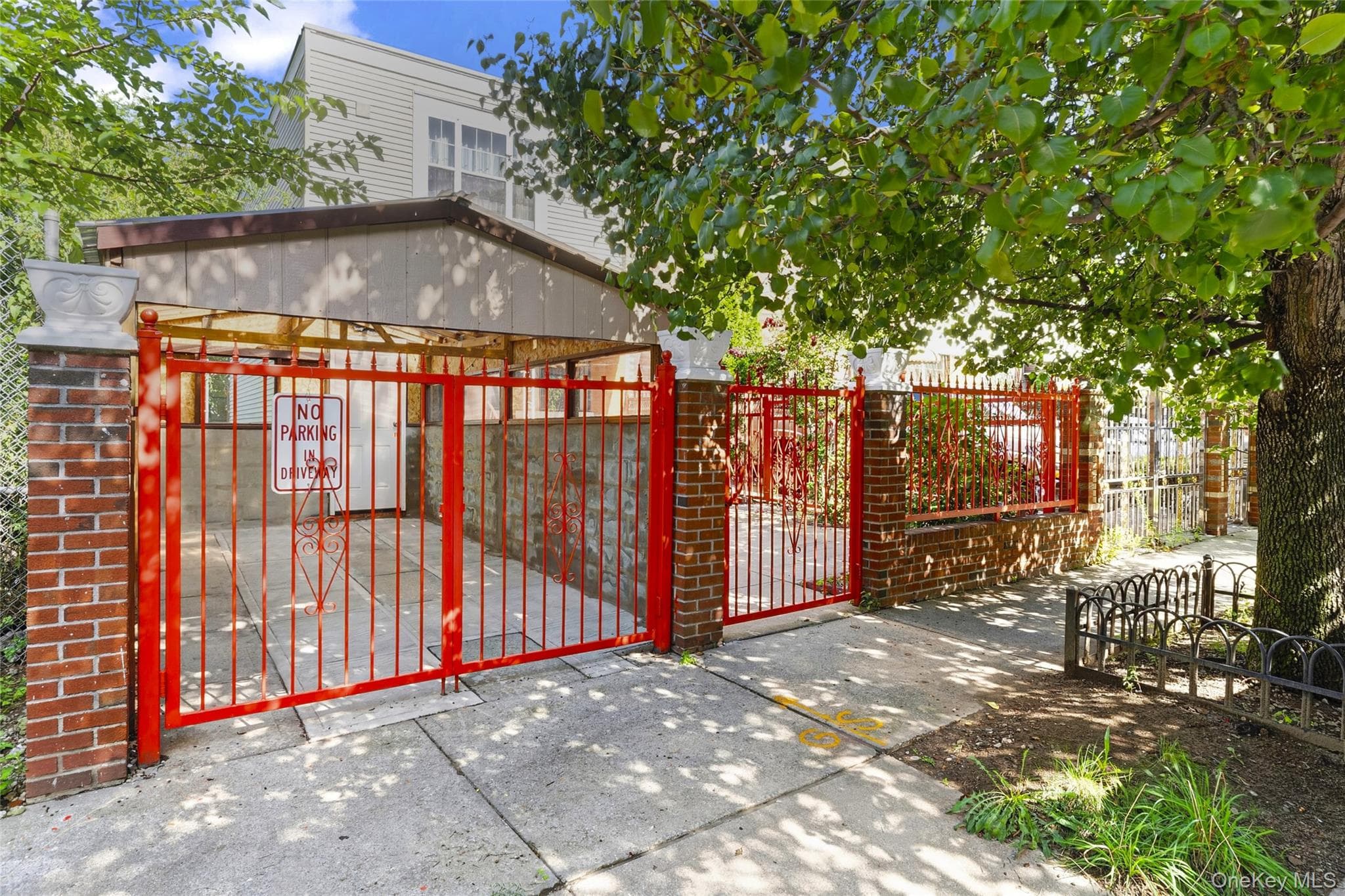 343 Hinsdale Street thumbnail 5