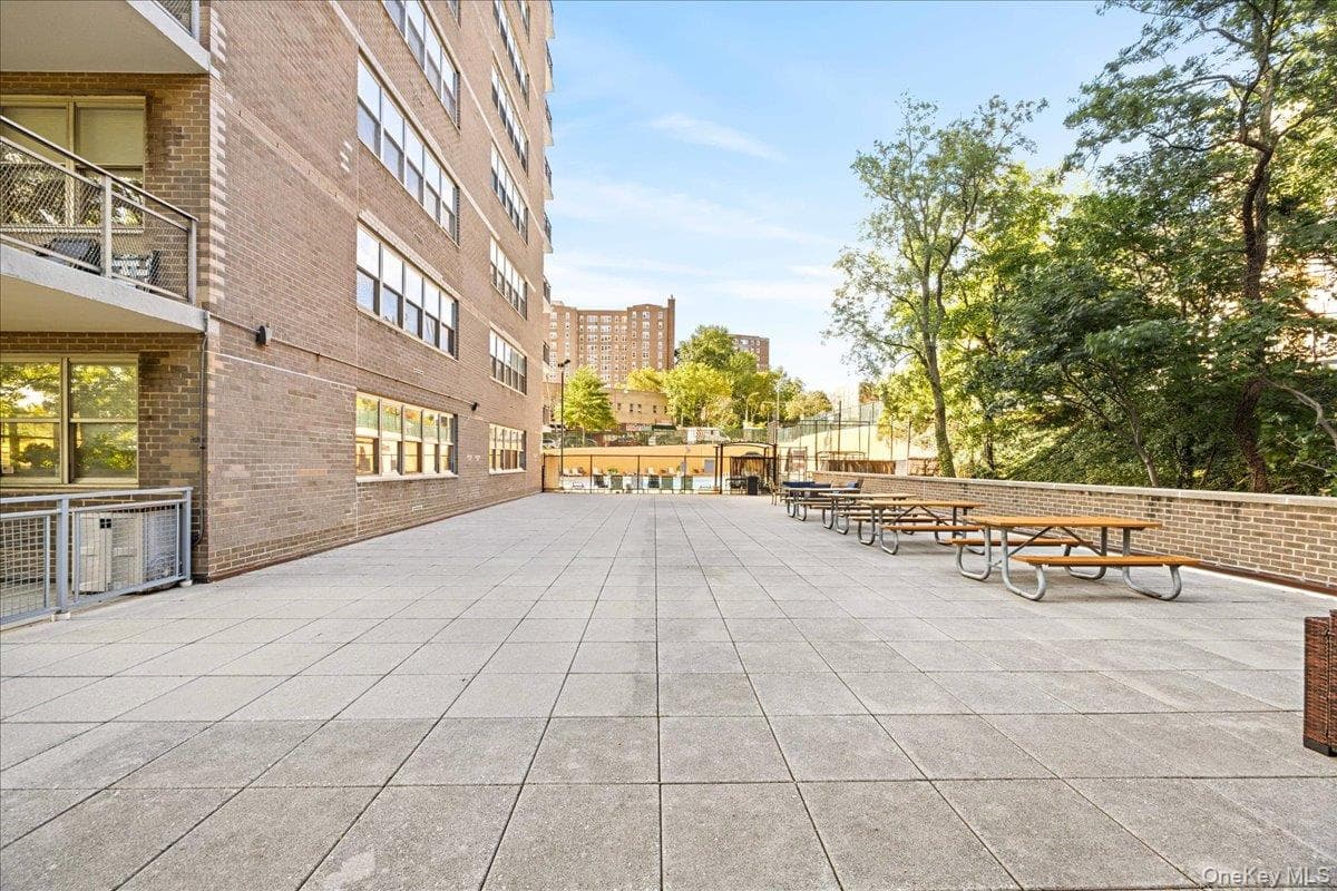 555 Kappock Street Unit: 7E thumbnail 36