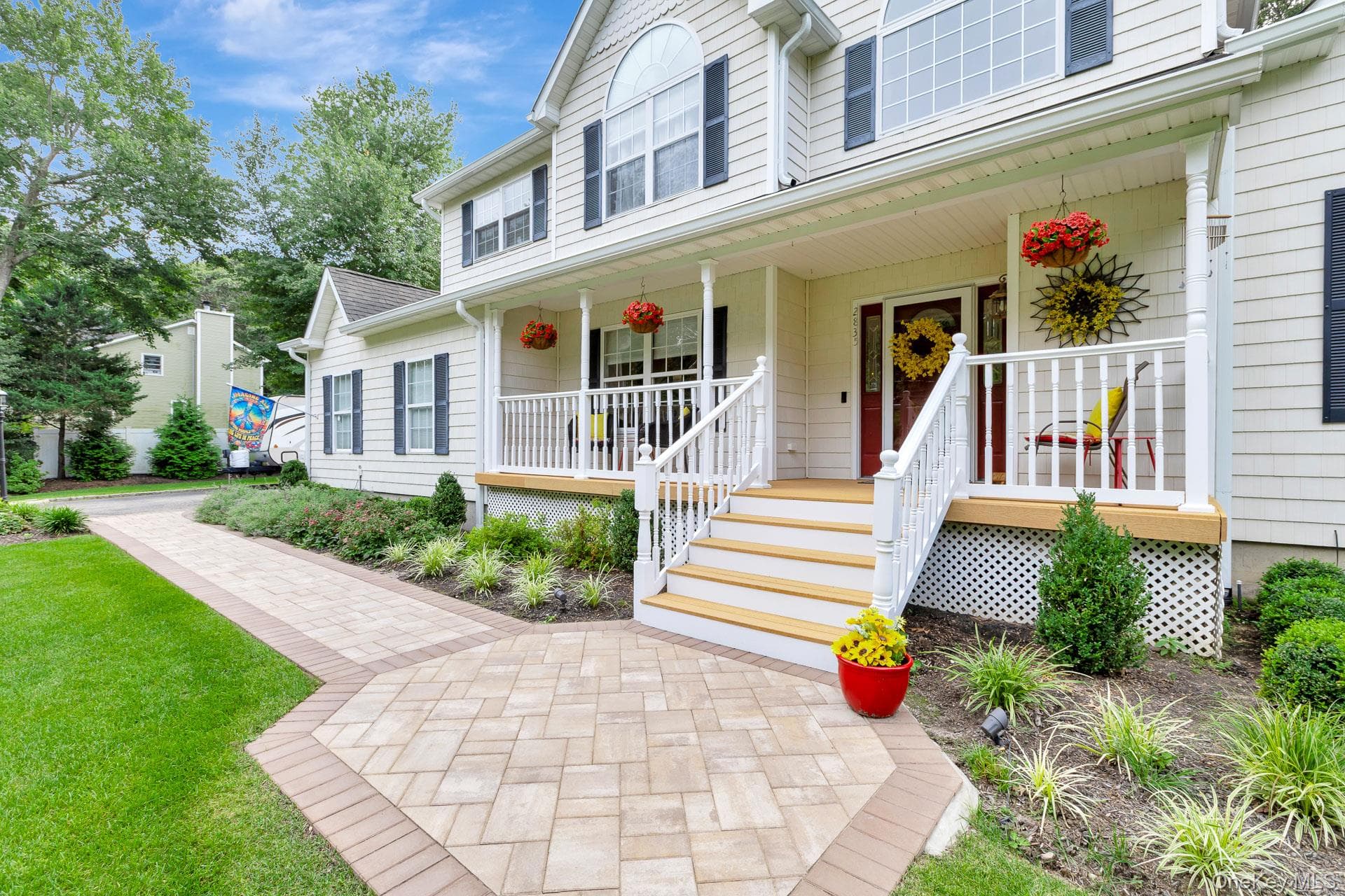 2835 N Wading River Road thumbnail 5