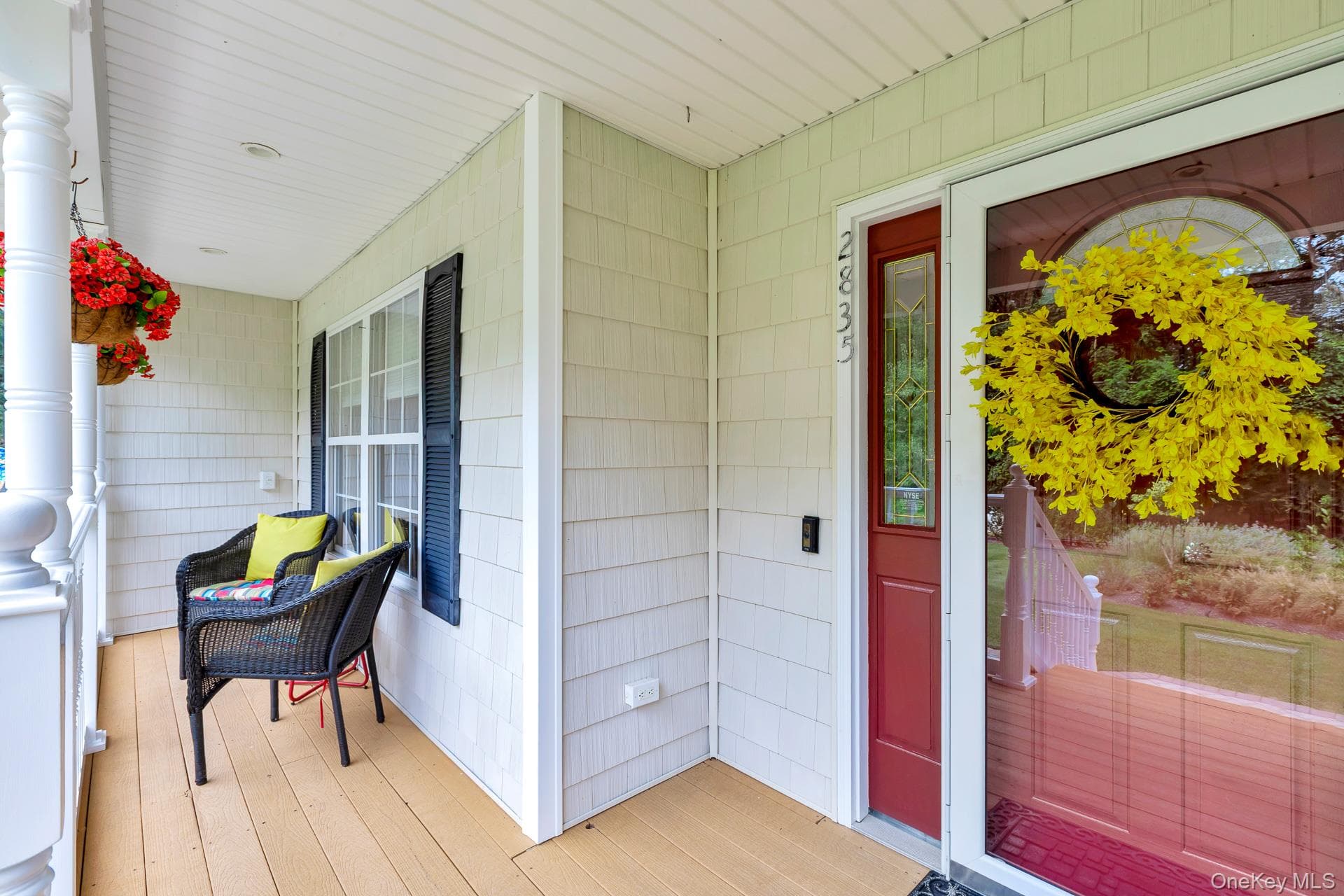 2835 N Wading River Road thumbnail 6