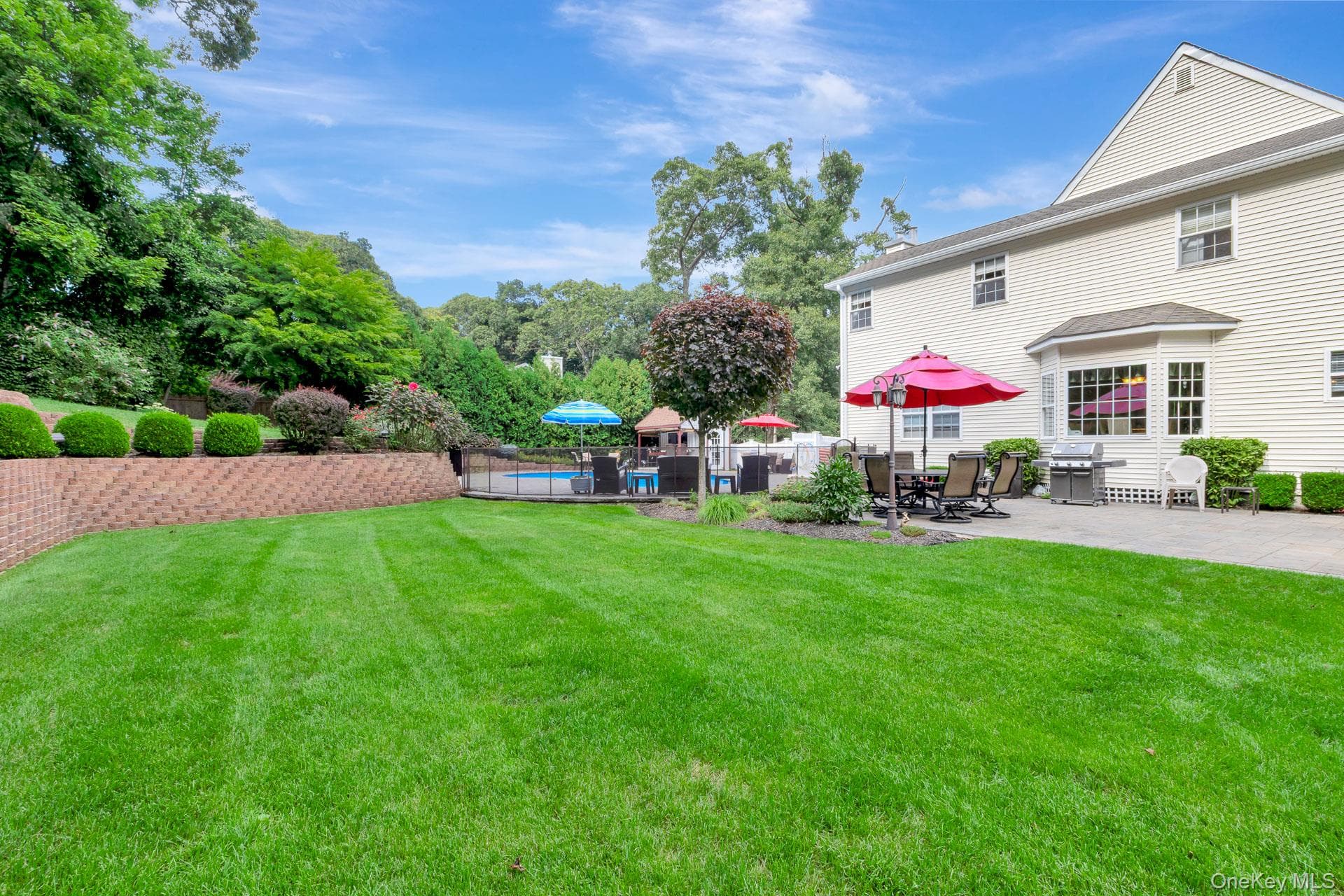 2835 N Wading River Road thumbnail 45