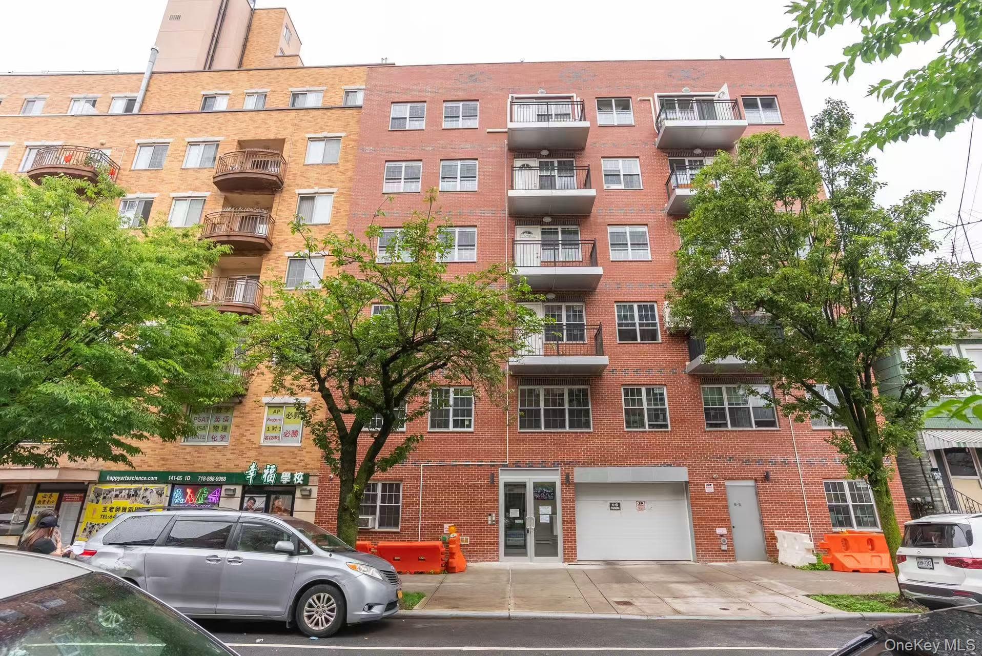 141-15 Cherry Avenue Unit: 3C photo 1
