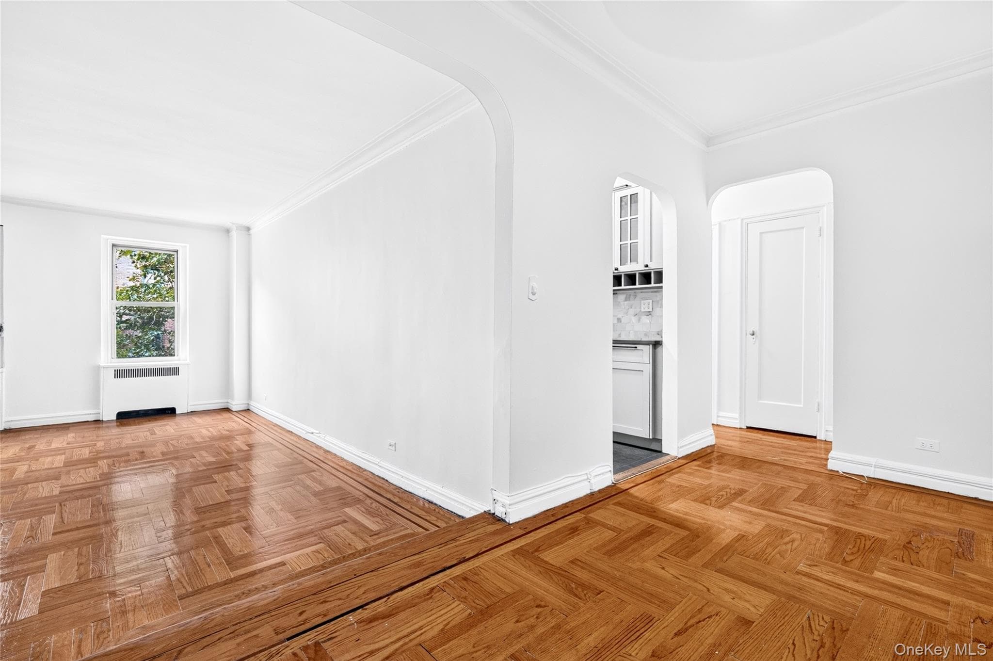 601 Pelham Parkway Unit: 315 thumbnail 4