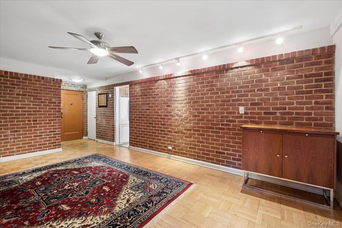 235 Garth Road Unit: D6A thumbnail 11