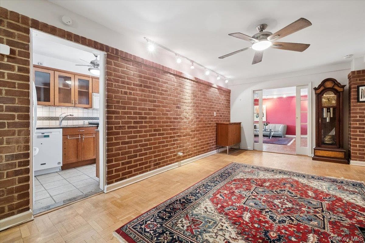 235 Garth Road Unit: D6A thumbnail 9
