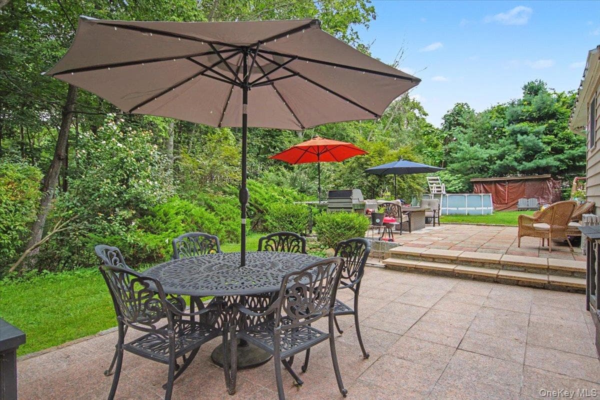 45 Hemlock Trail Court thumbnail 6