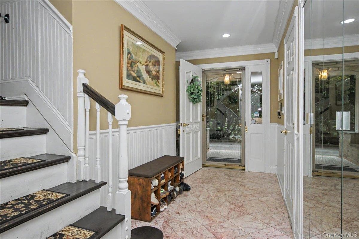 45 Hemlock Trail Court thumbnail 9