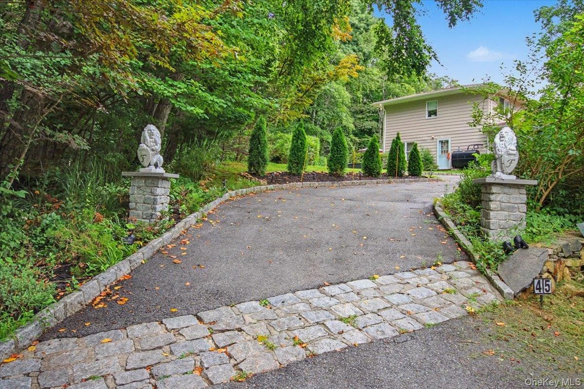 45 Hemlock Trail Court thumbnail 47