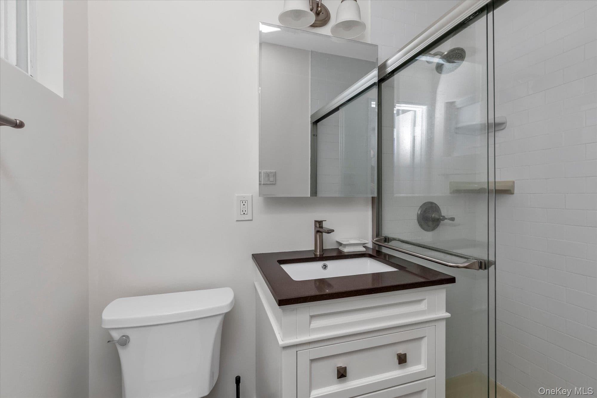 2461 Merrick Avenue thumbnail 10