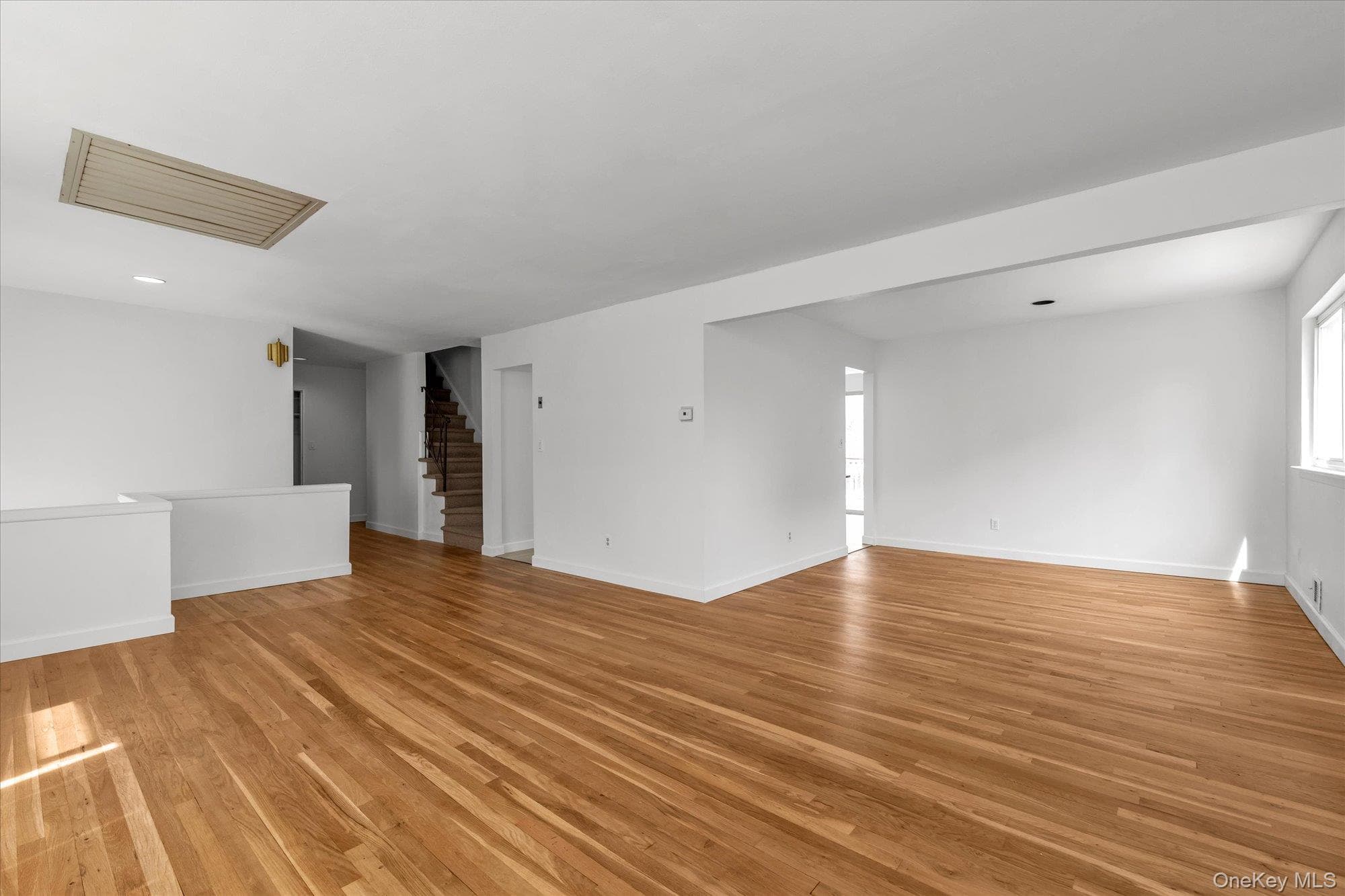 2461 Merrick Avenue thumbnail 4