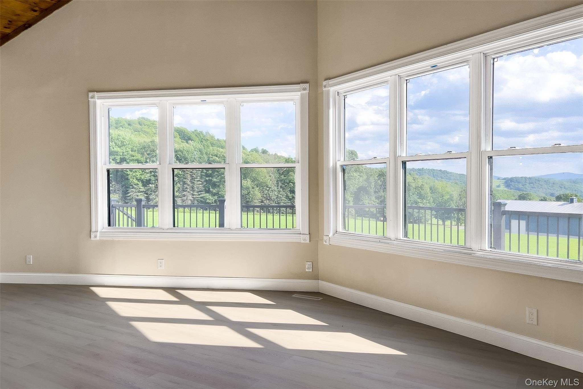 1534 Brownell Road thumbnail 9