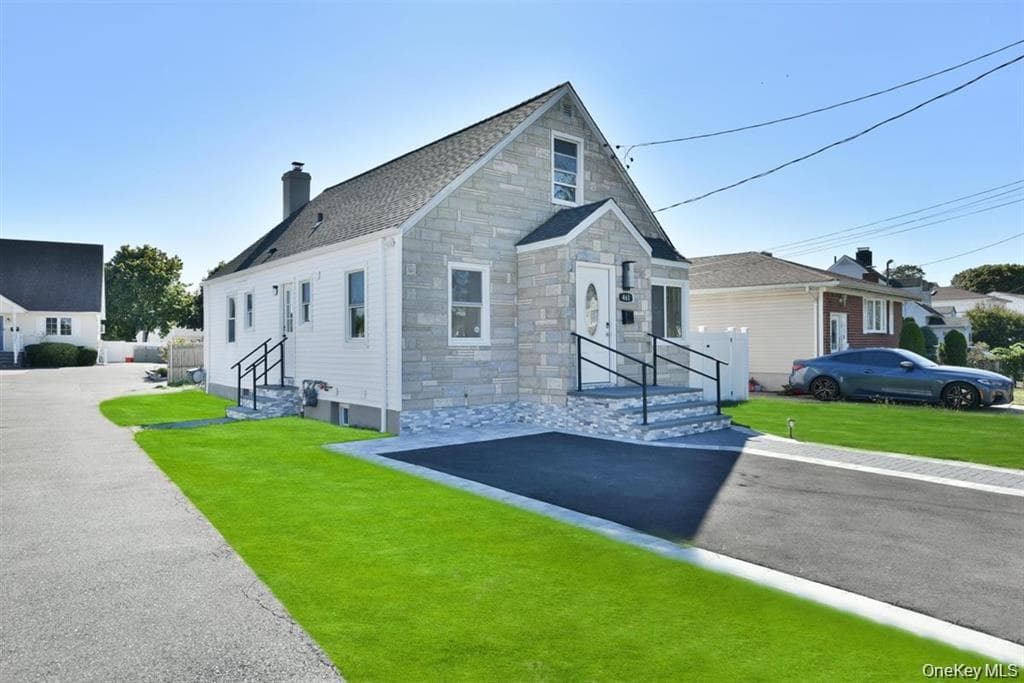 461 Pinebrook Avenue thumbnail 2