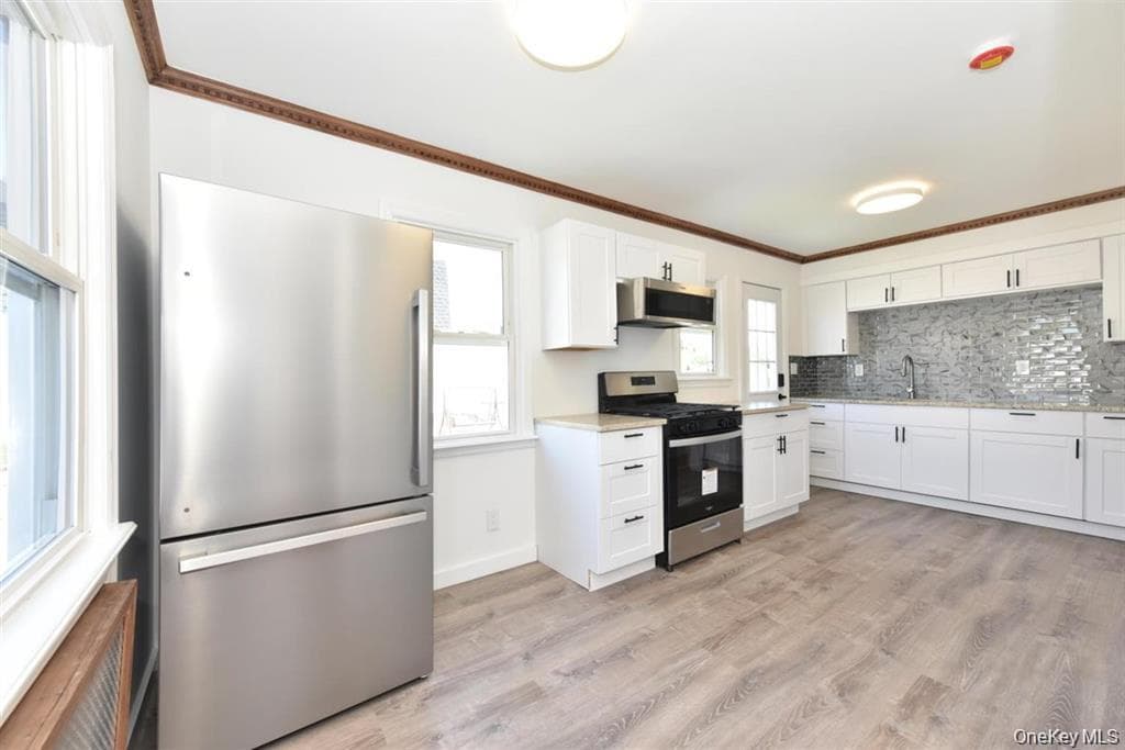 461 Pinebrook Avenue thumbnail 9