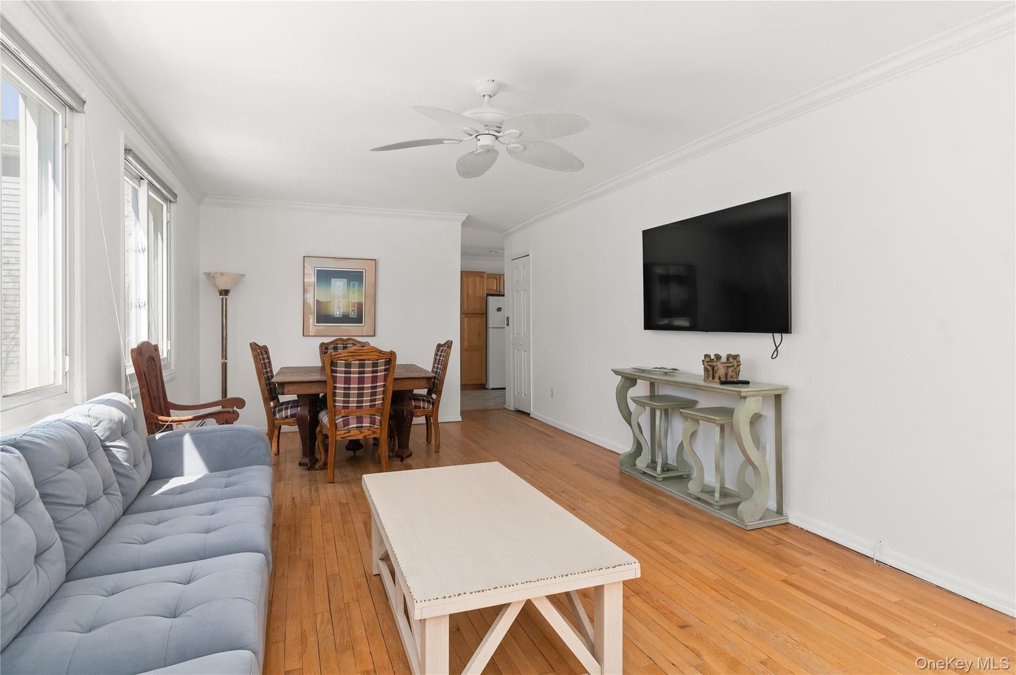 39 Troy Avenue thumbnail 3