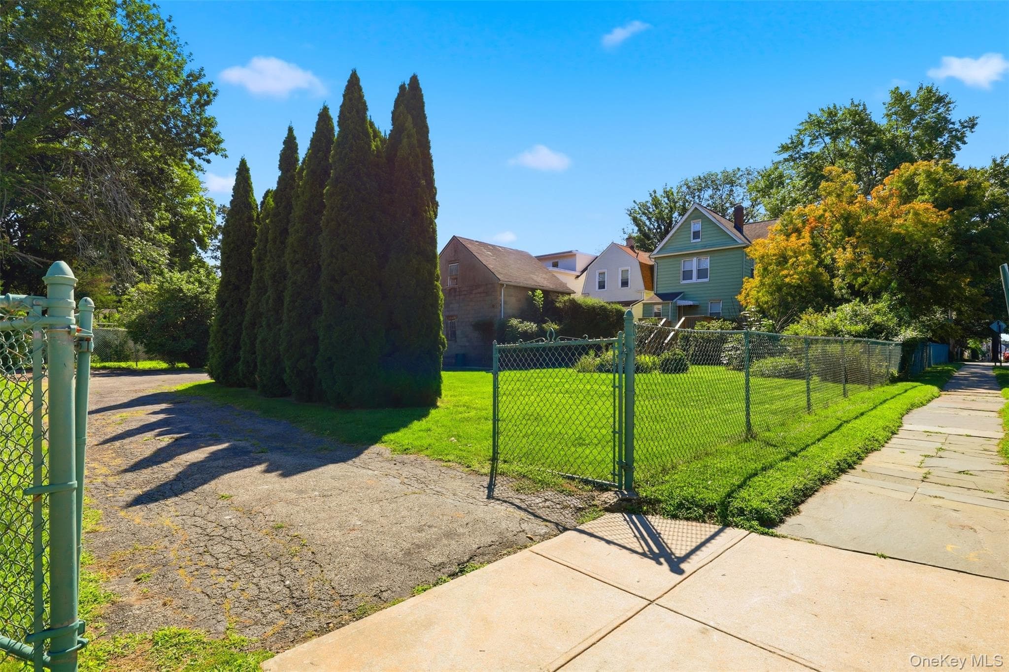 315 Sickles Avenue thumbnail 36