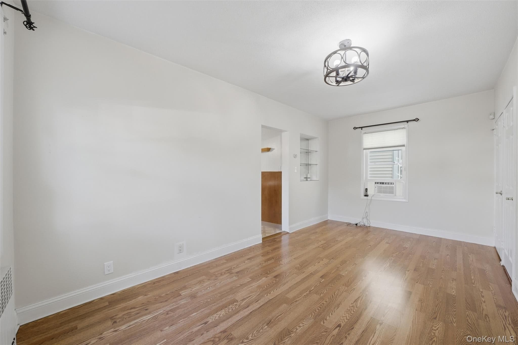 315 Sickles Avenue thumbnail 8