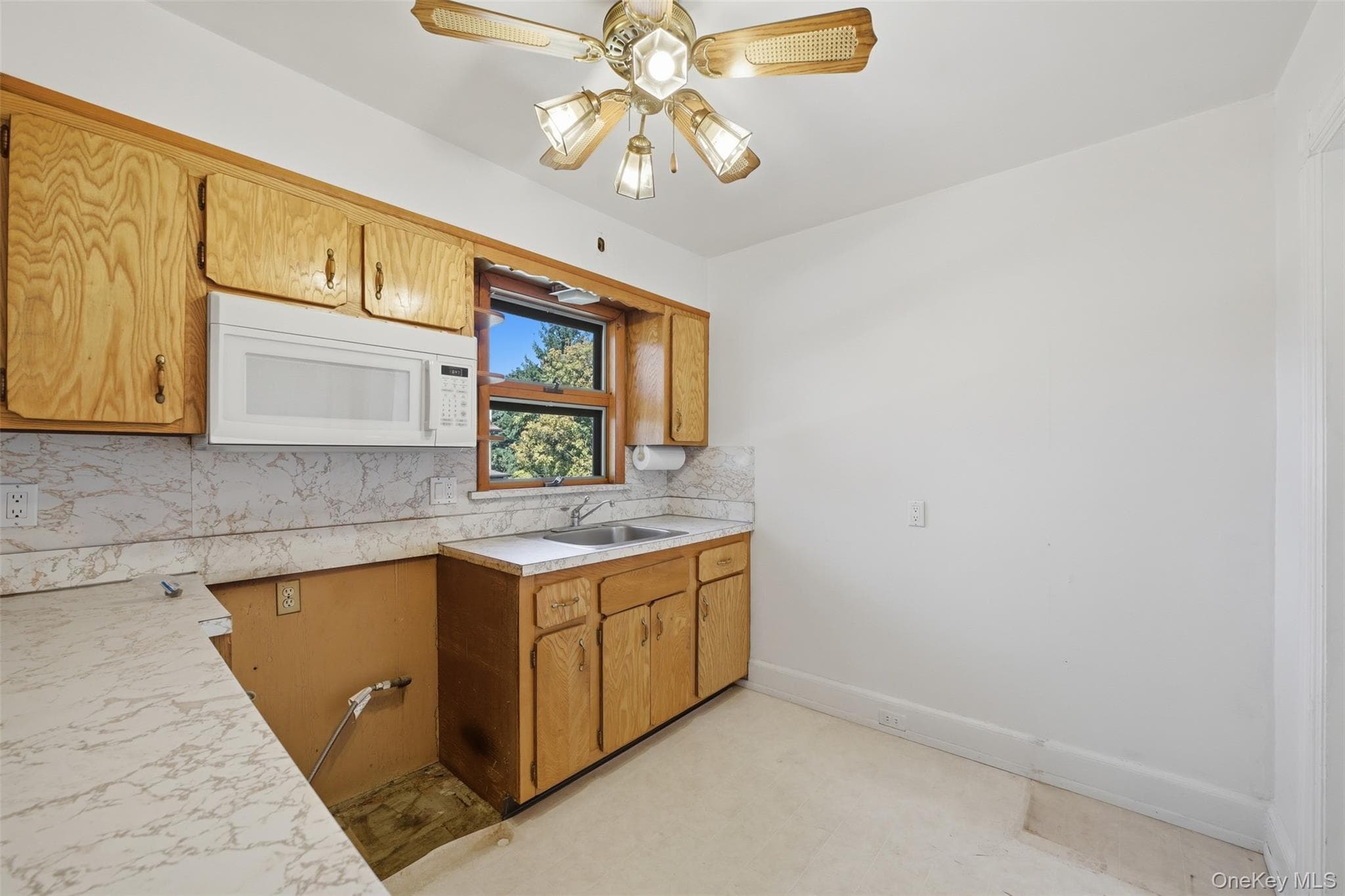 315 Sickles Avenue thumbnail 23