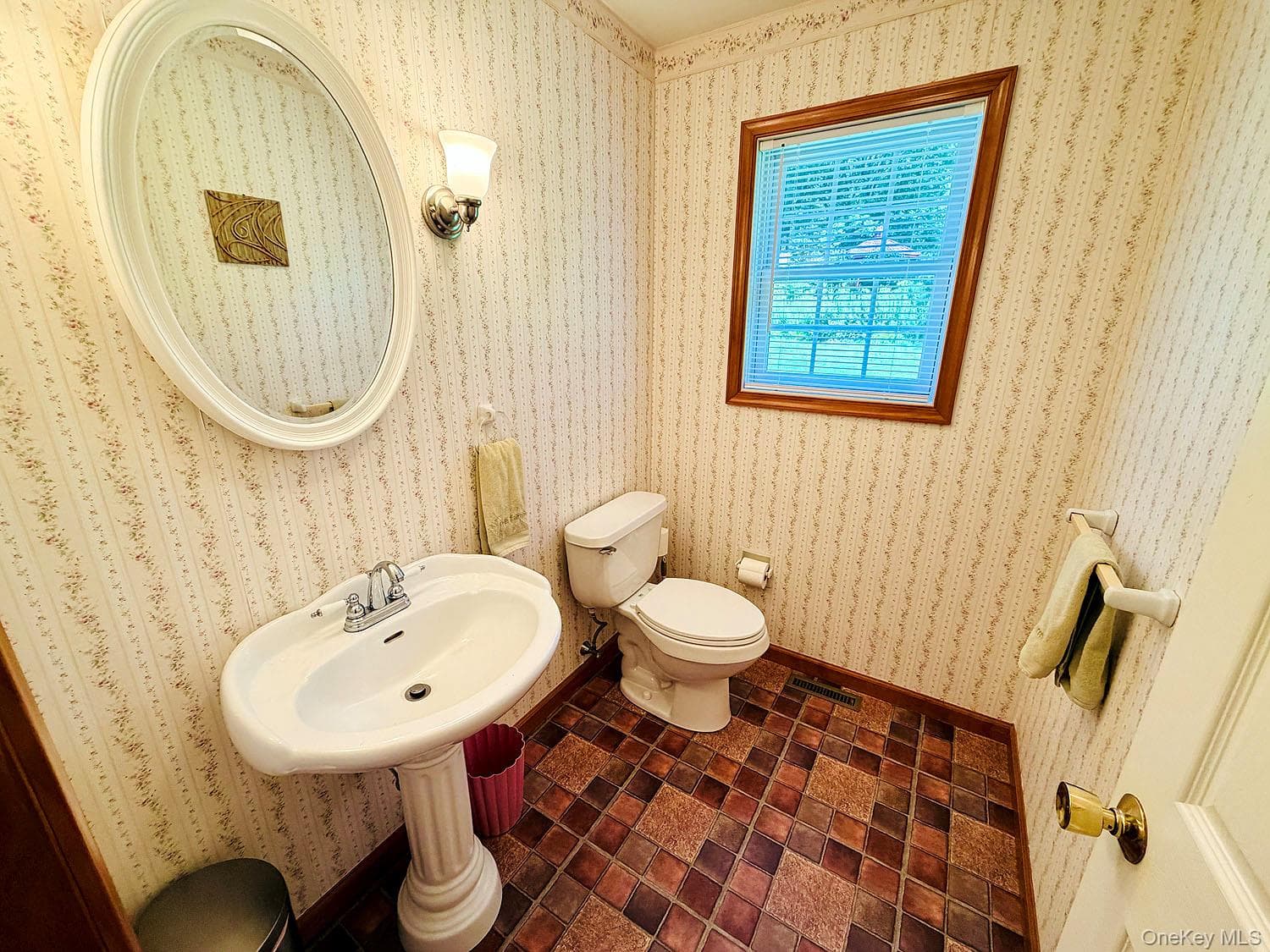 43 Schuman Road thumbnail 15