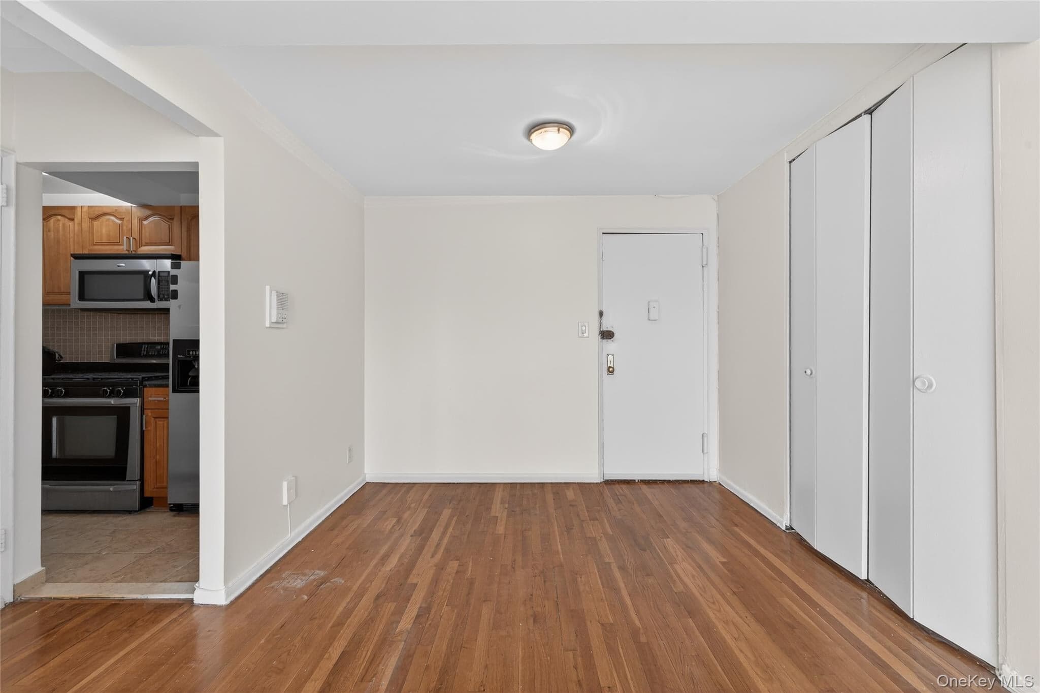 66-10 Thornton Place Unit: 4C thumbnail 8