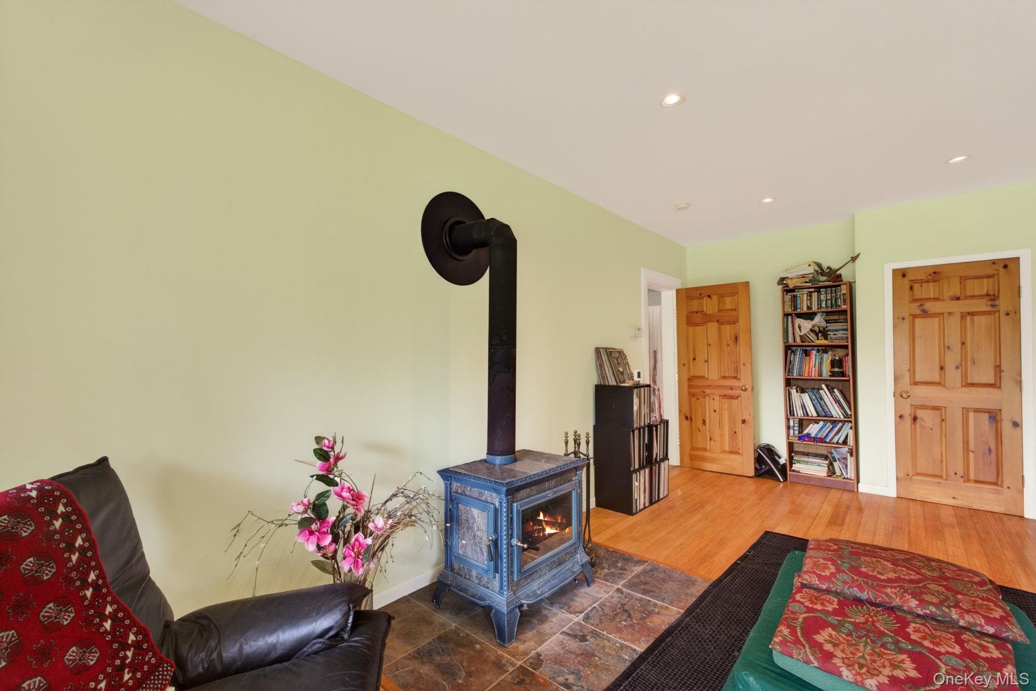 81 N Pond Drive thumbnail 21