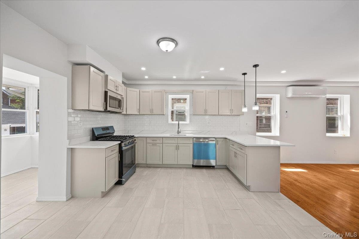 4084 Seton Avenue thumbnail 10