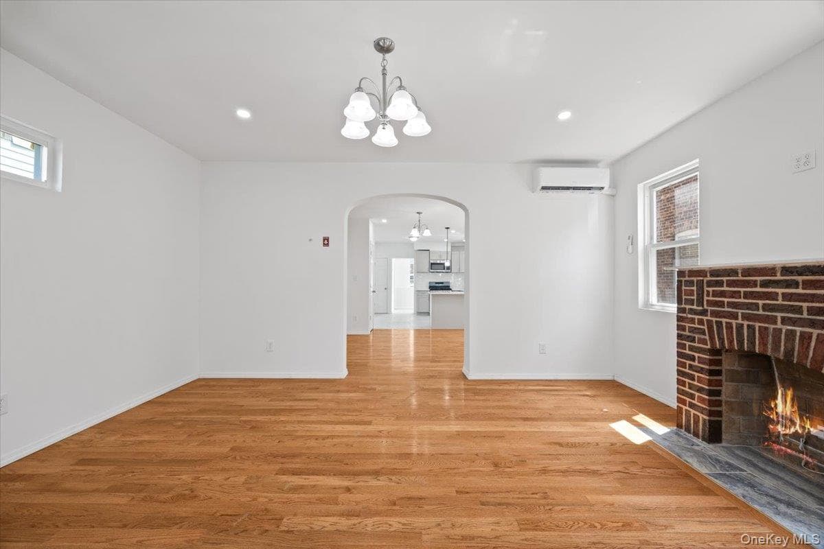 4084 Seton Avenue thumbnail 6