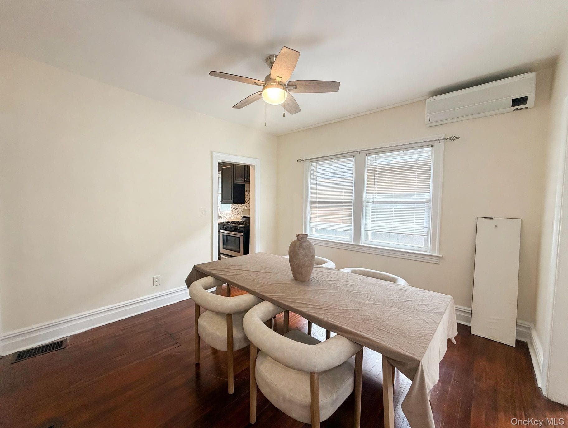 421 Union Avenue thumbnail 13