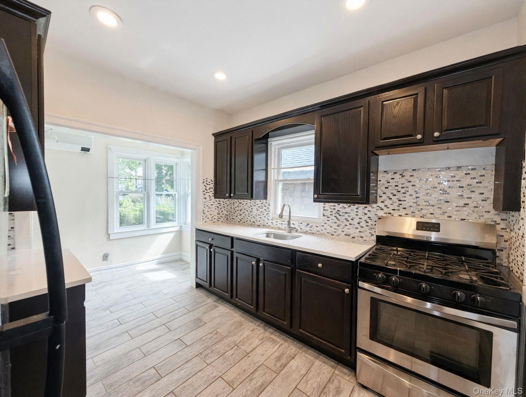 421 Union Avenue thumbnail 14