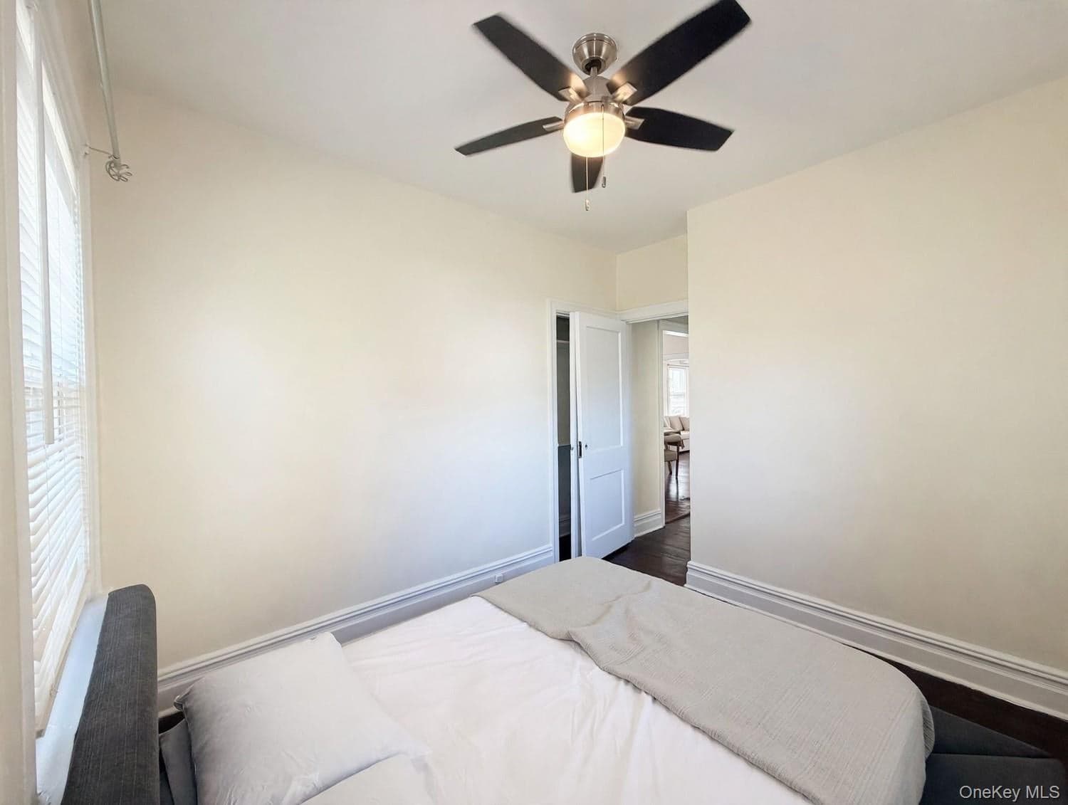 421 Union Avenue thumbnail 19