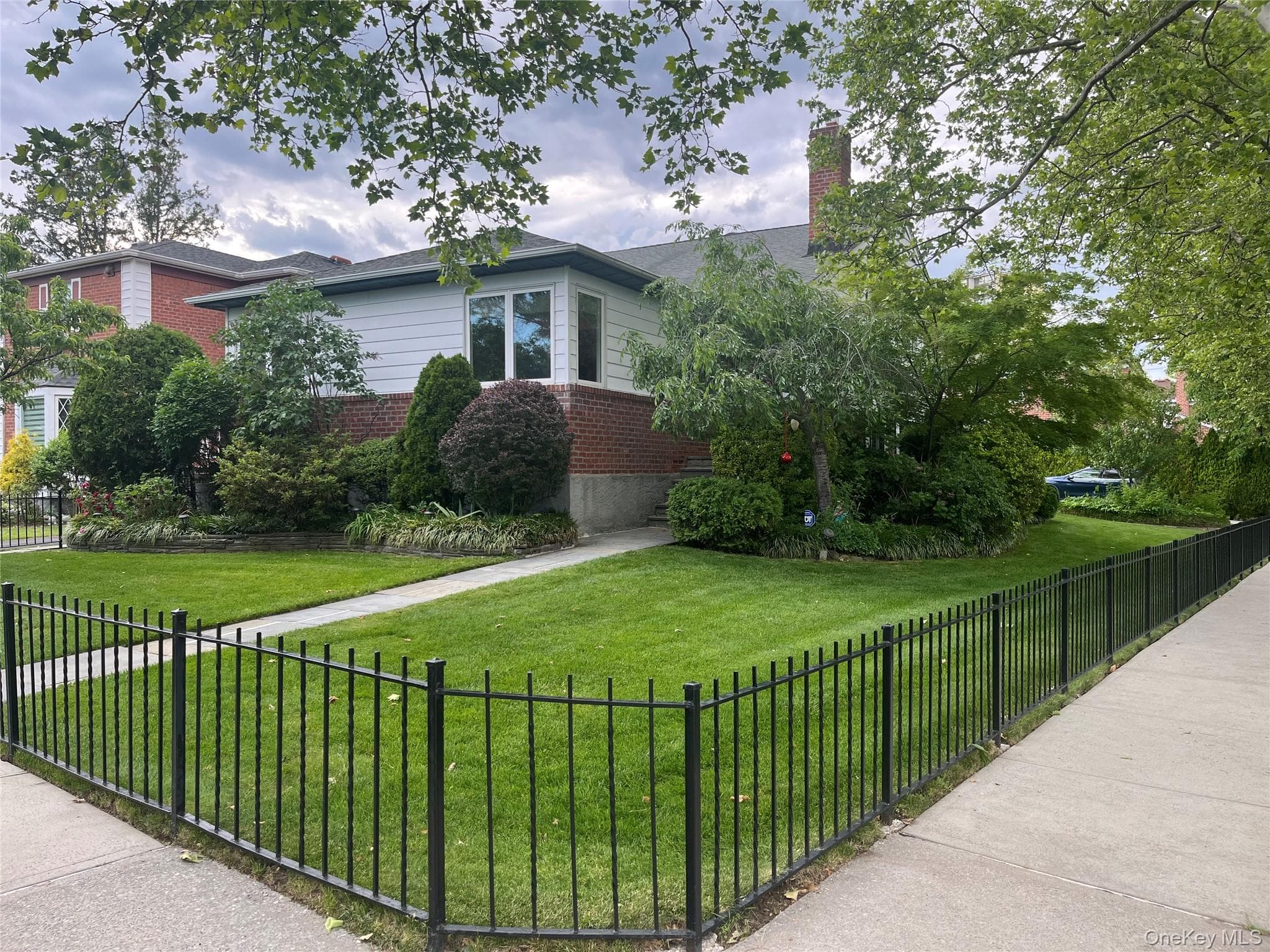 20953 28th Avenue thumbnail 2