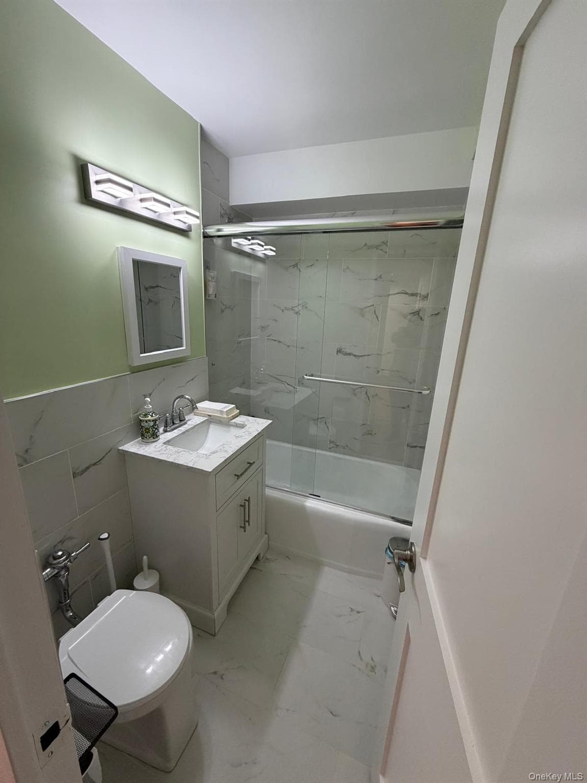 155 E 38th Street Unit: 2A thumbnail 10