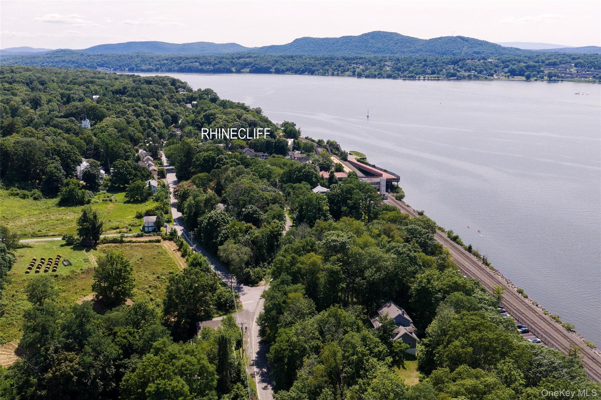 420 Rhinecliff Road thumbnail 34