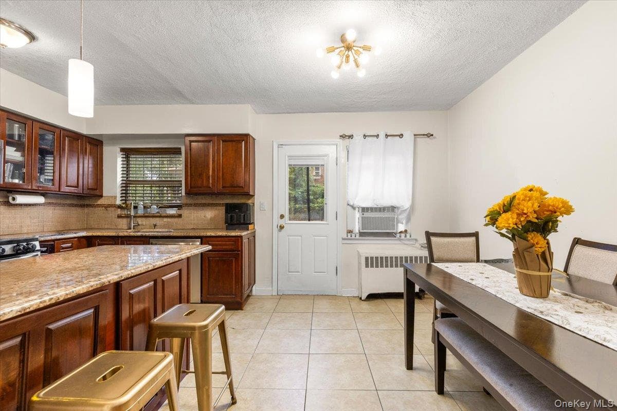 3303 Eastchester Road thumbnail 6