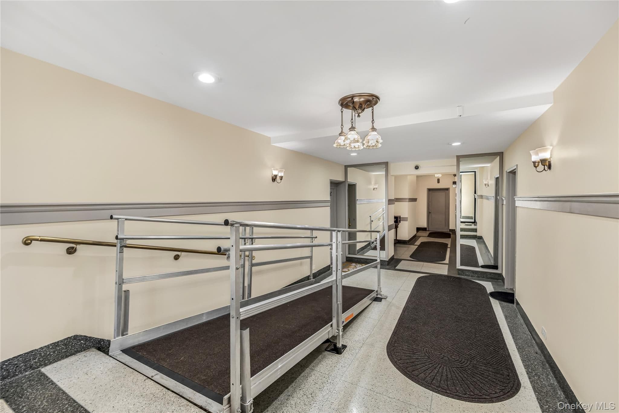 525 W 235th Street Unit: 6E thumbnail 18