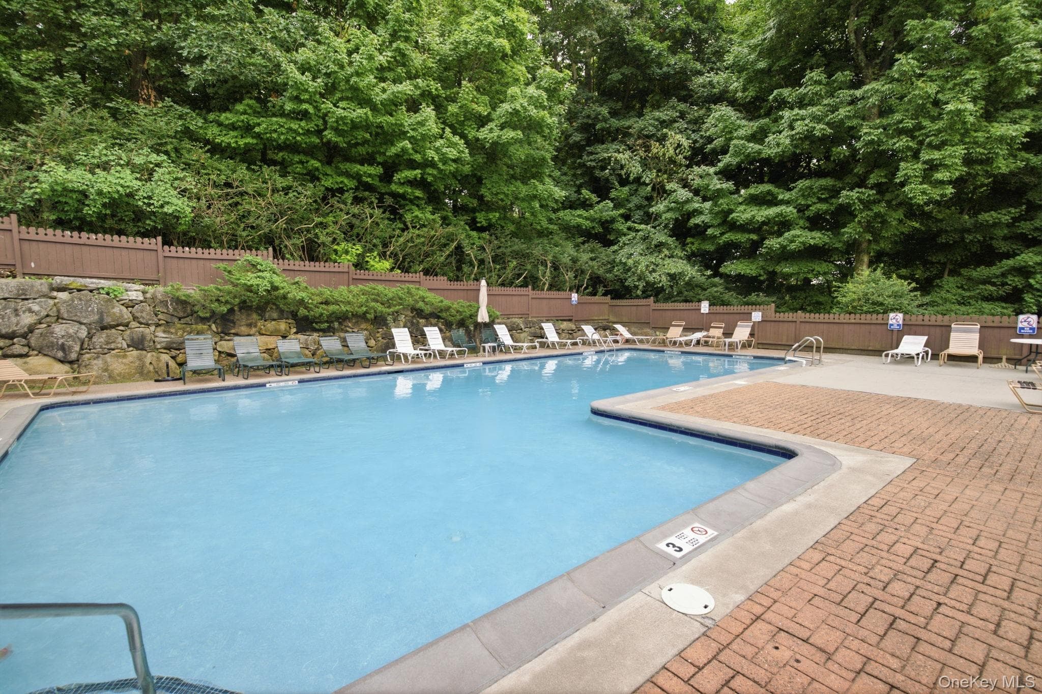 10 Foxwood Circle thumbnail 21