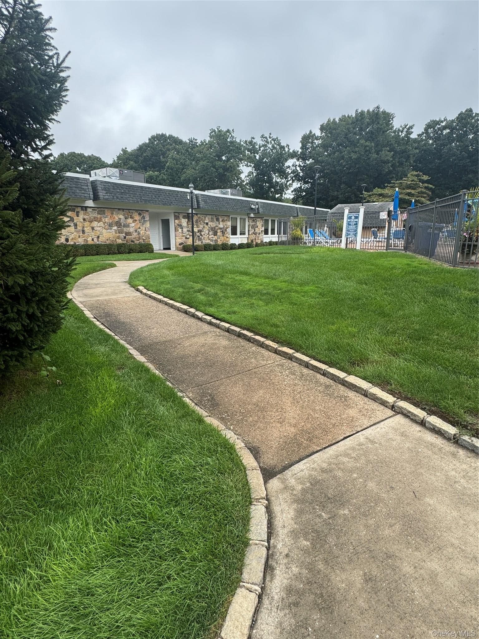 134 Eastbourne Court Unit: A thumbnail 18