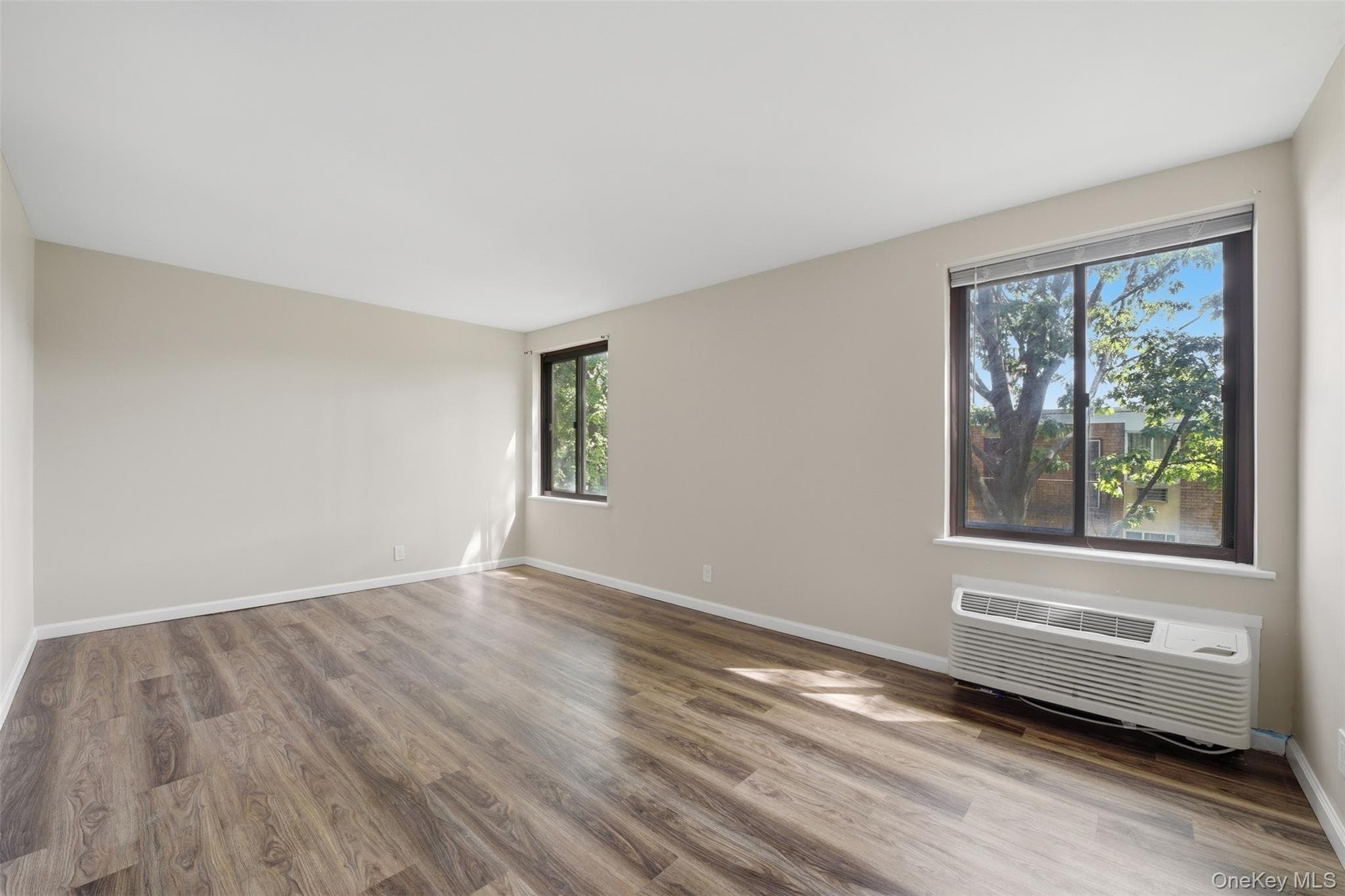 421 N Broadway Unit: 17 thumbnail 12