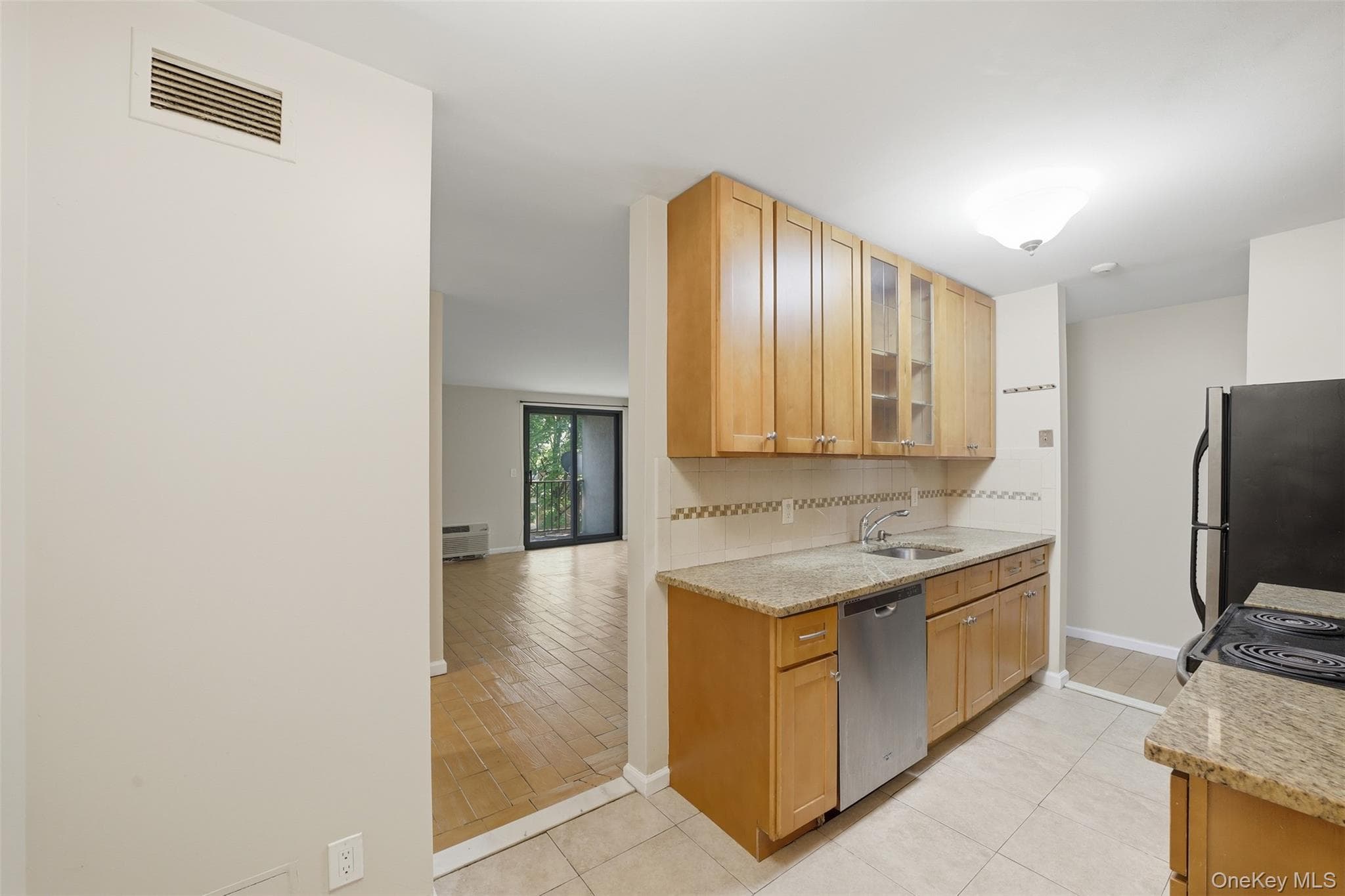 421 N Broadway Unit: 17 thumbnail 4