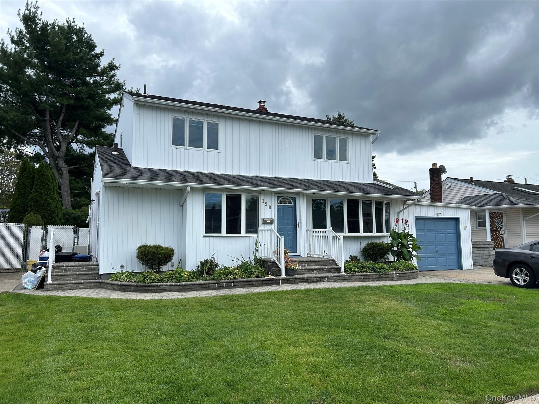 198 Dartmouth Drive thumbnail 2