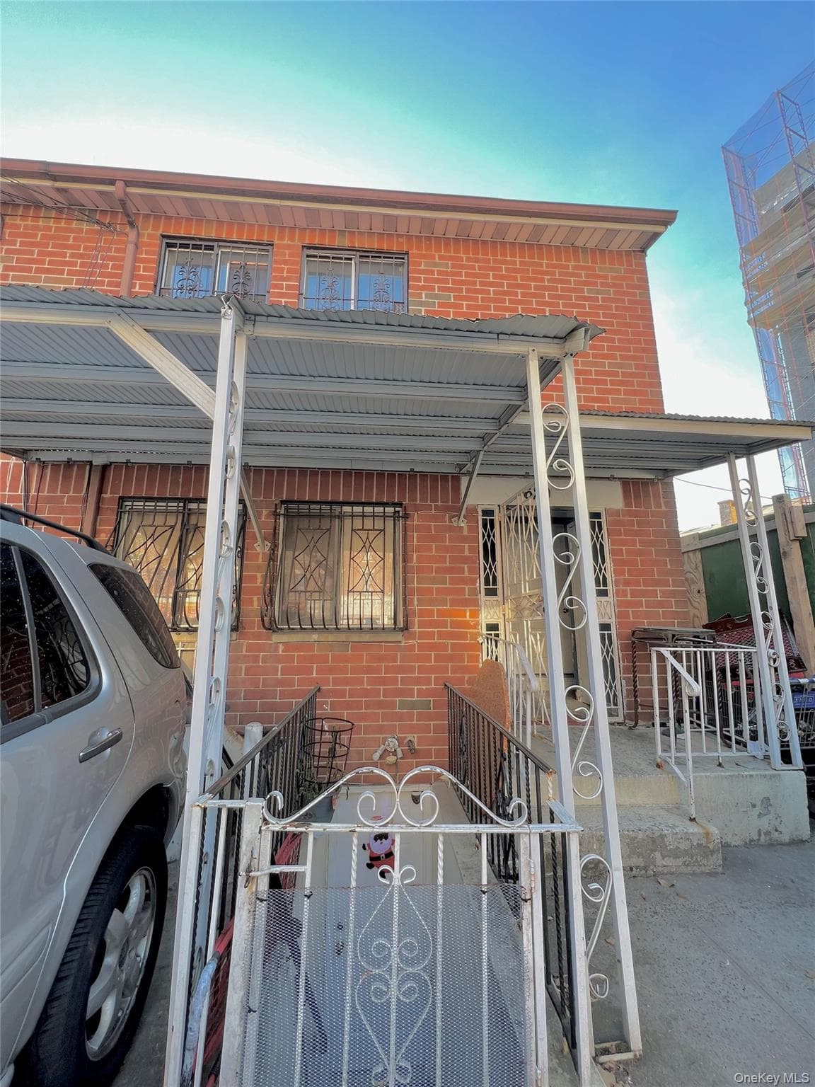 620 E 182nd Street photo 1